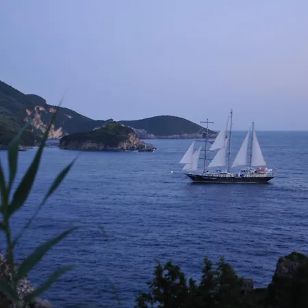 Sea View *